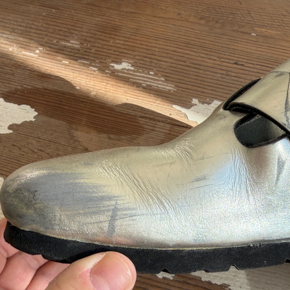 Birkenstock Metallic Silver Clogs - Picture 7 of 12